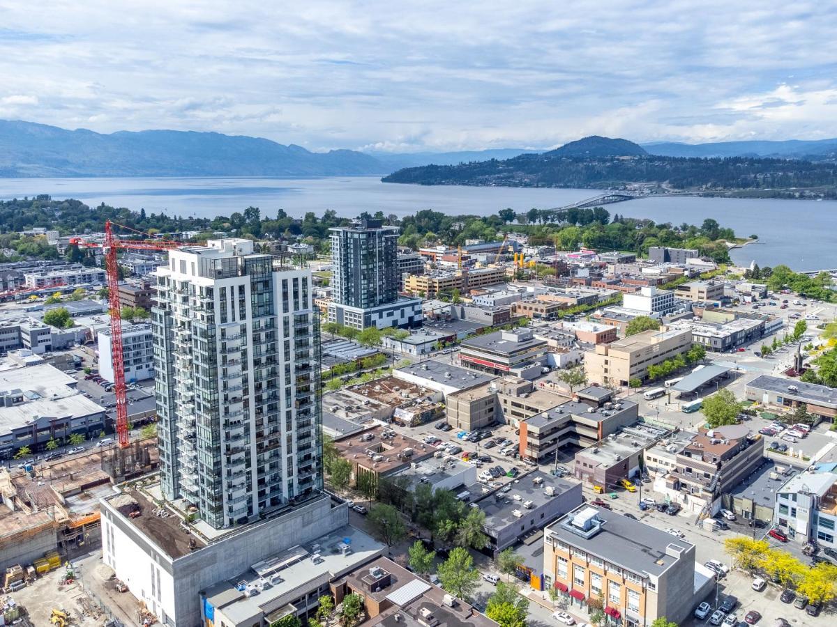 Brand New Luxury Downtown Near The Beach #16 Kelowna Exterior foto