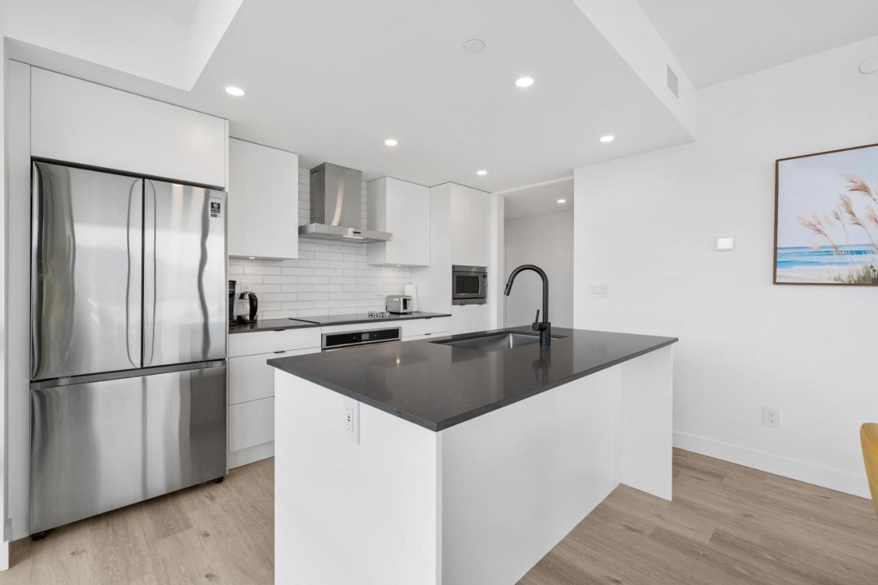 Brand New Luxury Downtown Near The Beach #16 Kelowna Exterior foto