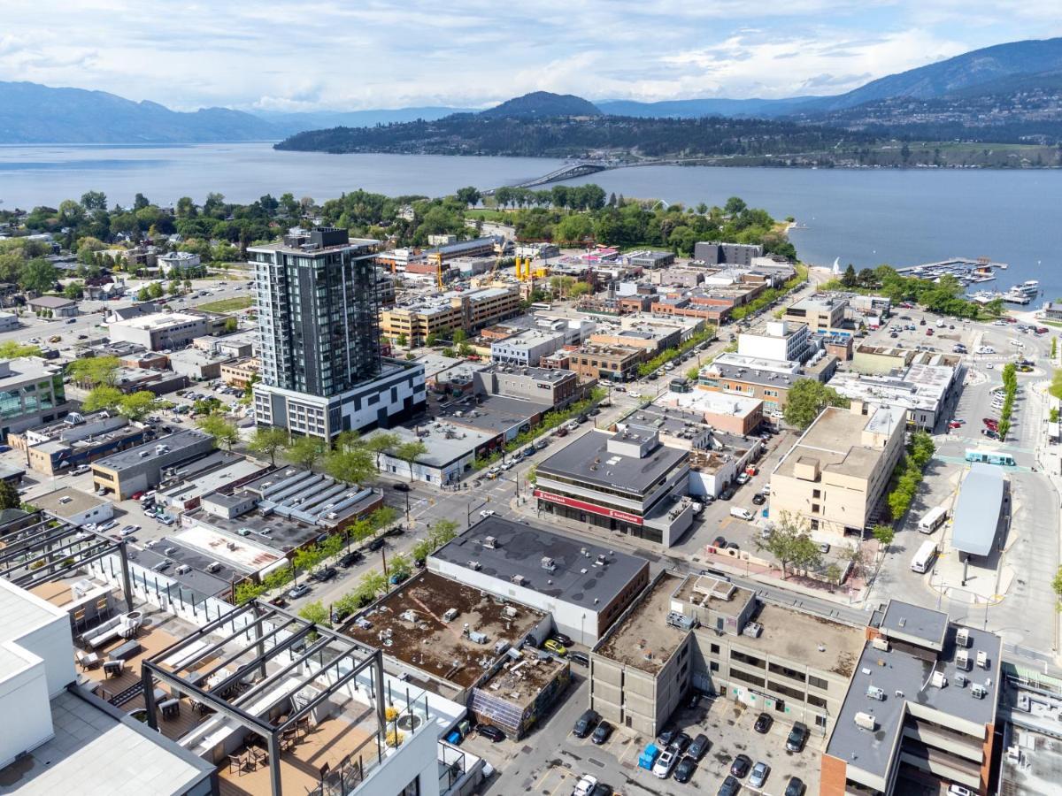 Brand New Luxury Downtown Near The Beach #16 Kelowna Exterior foto